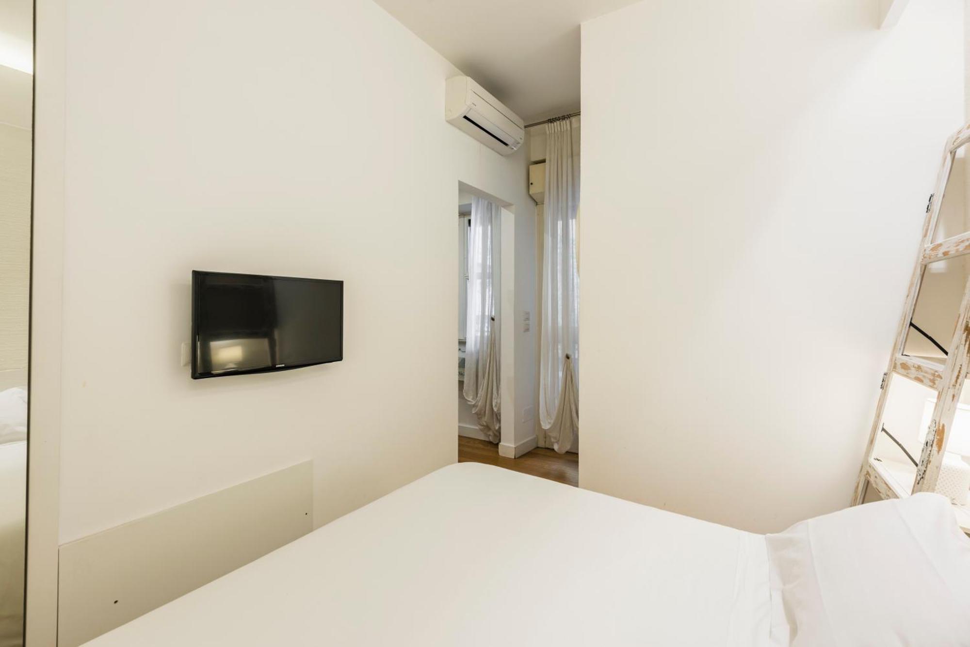 Ferrini Home - Suites Катания Экстерьер фото
