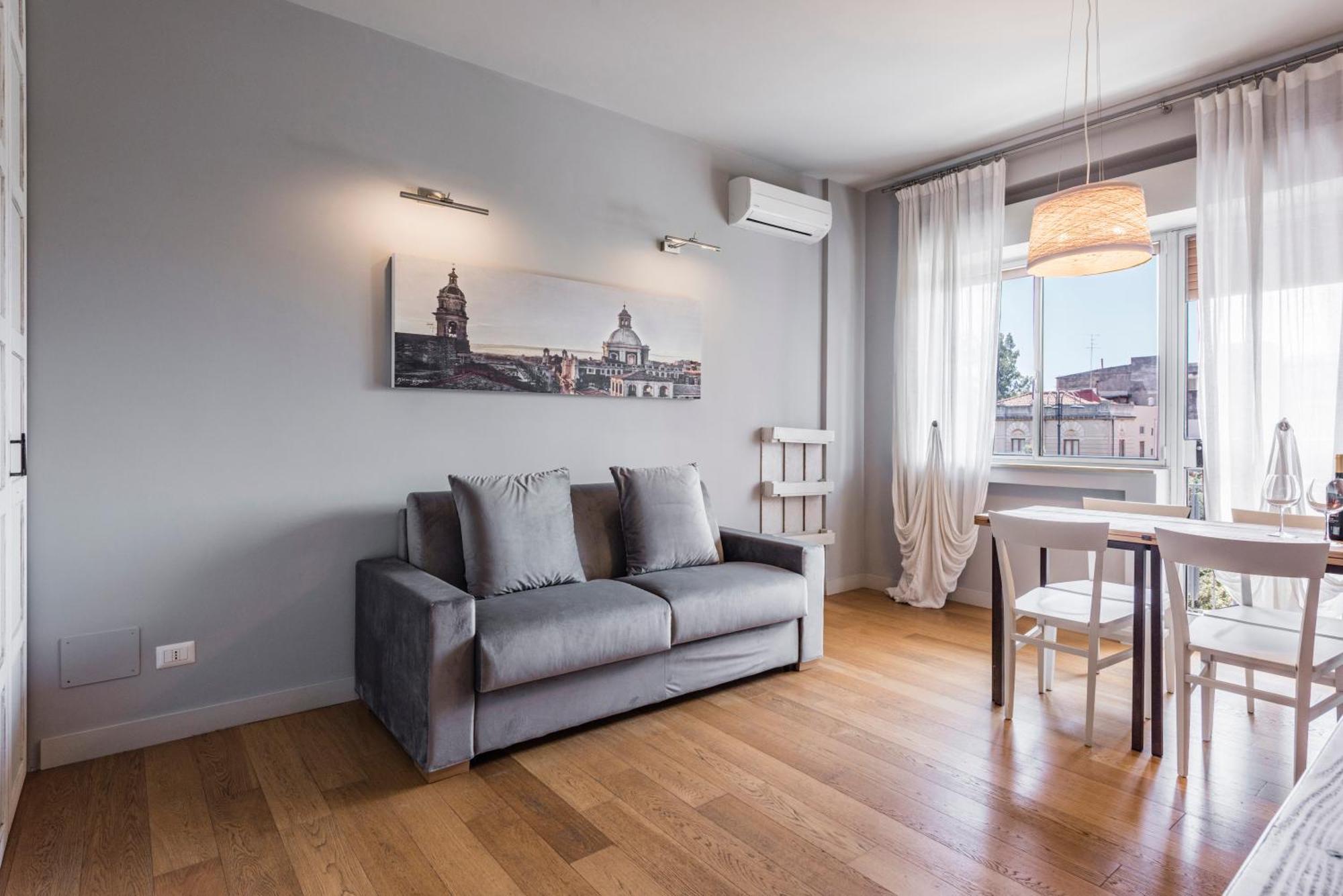 Ferrini Home - Suites Катания Экстерьер фото